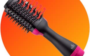 Vuoi provare tante acconciature ma il parrucchiere costa troppo? Ecco la Spazzola che fa praticamente tutto